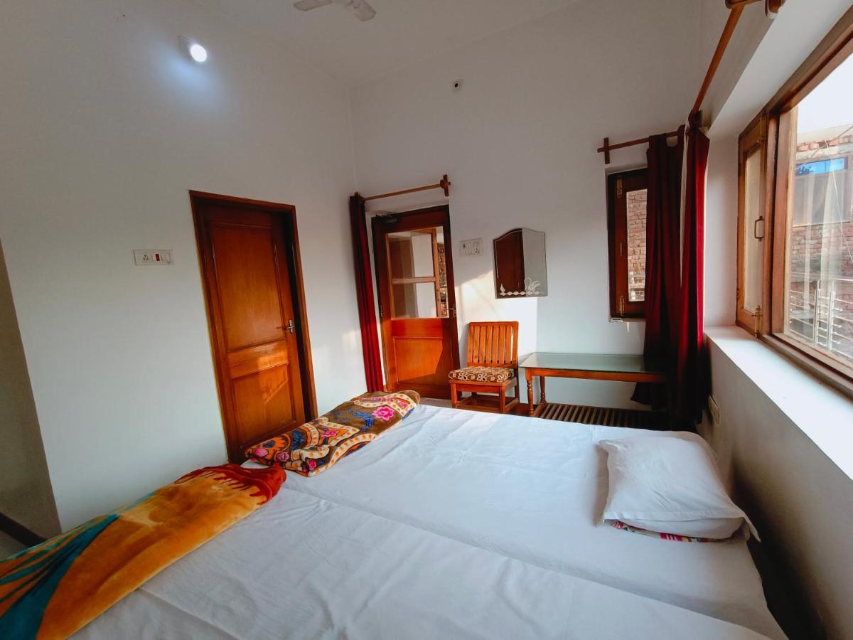 The Gupta Guest House Bodh Gaya Dış mekan fotoğraf